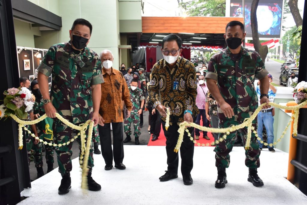 Pangdam Jaya Resmikan Area Parkir Masjid Al Ikhlas MakoRem 052/Wijayakrama