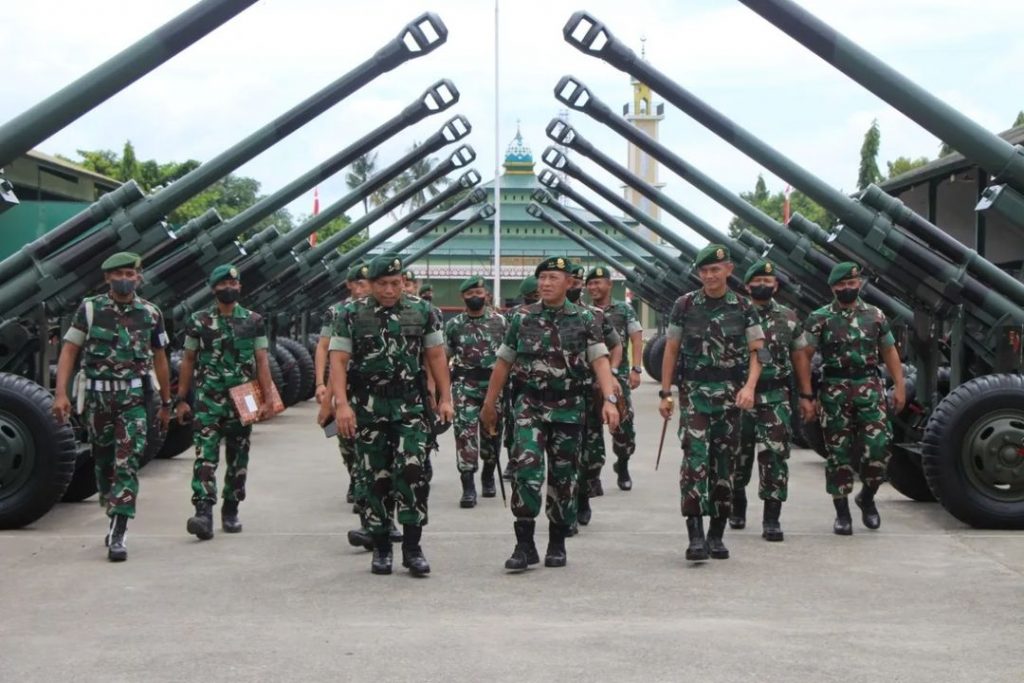Pangdivif 3 Kostrad Kunjungan Kerja Ke Batalyon Armed 6 Kostrad
