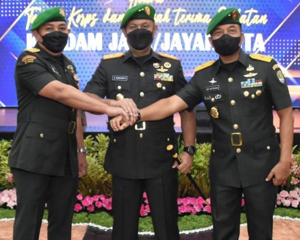 Pangdam Jaya/ Jayakarta Mayjen TNI Untung BudiharjoPimpin Serah Terima Jabatan Kasdam Jaya