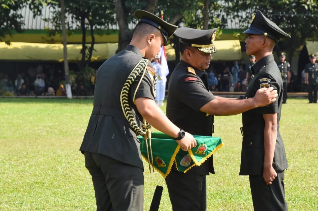 Pangdam Jaya Pimpin Upacara Penutupan Pendidikan Pertama Tamtama TNI AD Gel I TA 2022