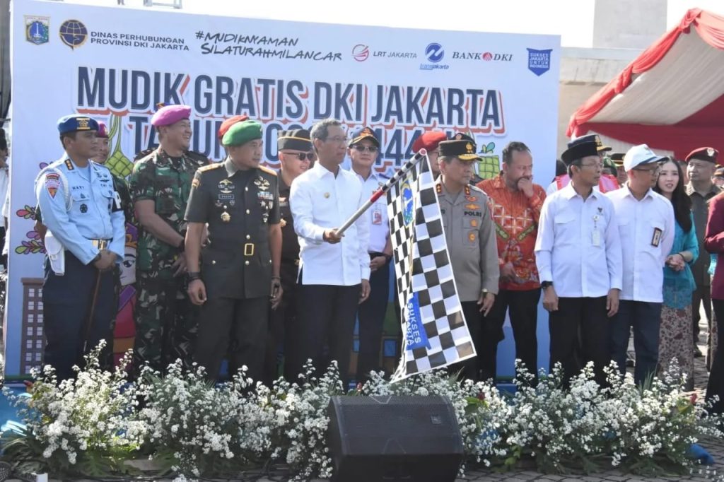 Pangdam Jaya Hadiri Pelepasan Mudik Gratis oleh DKI Jakarta tahun 2023/1444 H