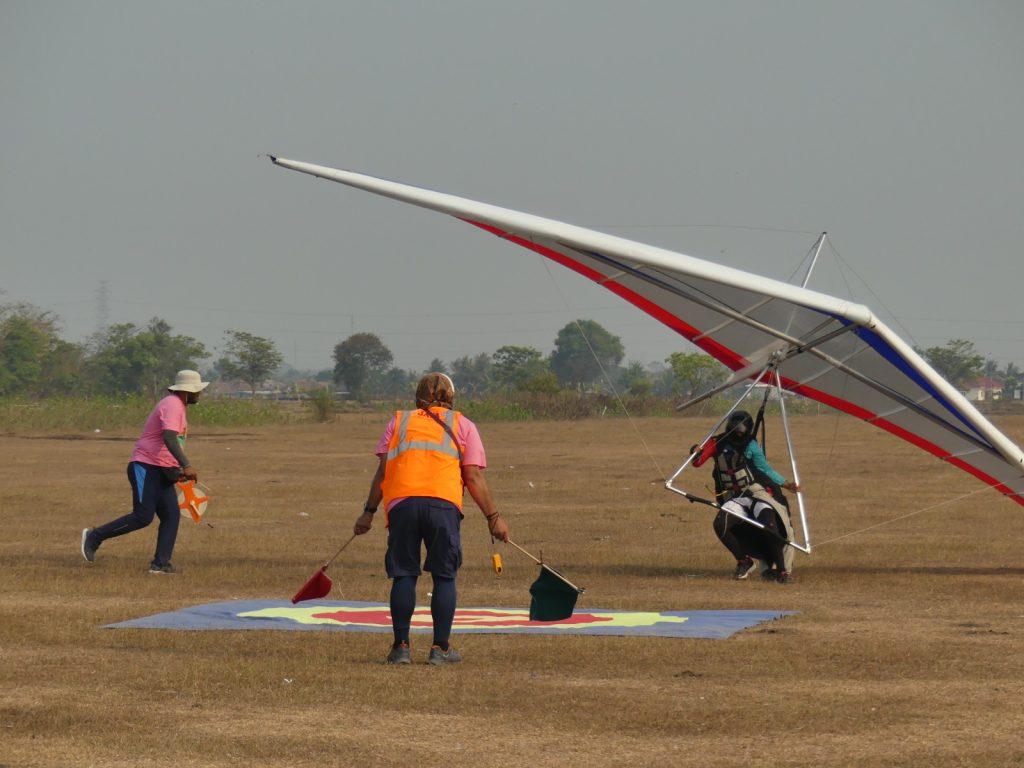Federasi Aero Sport Indonesia Menyambut PON 2024. Kontingen Jawa Barat Juara Umum Kejurnas Gantole ( Hang Gliding ) 2023