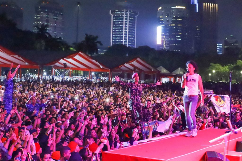 Musik Menyatukan Masyarakat Dengan Prajurit: Syukuran dan Panggung Prajurit HUT ke-78 TNI Di Monas
