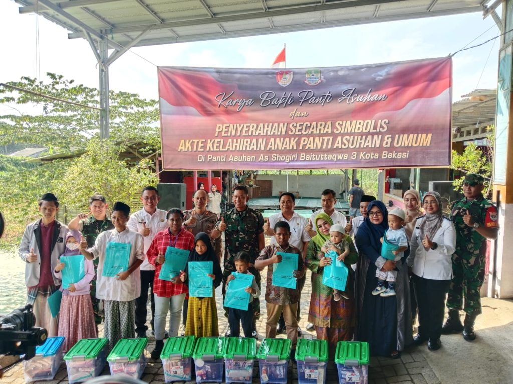Kodim 0507/Bekasi Rehab Panti Asuhan dan Bantu Pembuatan Akte Kelahiran