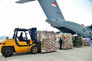 A-400M TNI AU Kembali Terbangkan Bantuan ke Aceh