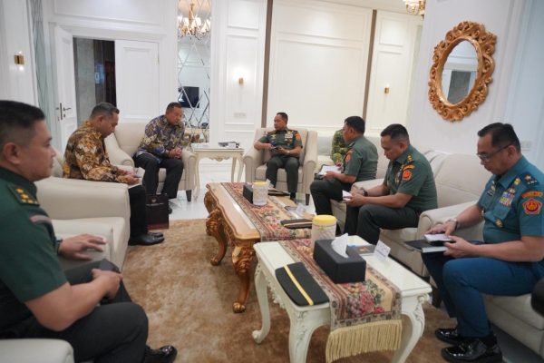 Tingkatkan Diplomasi Militer, Panglima TNI Terima Kunjungan Kerja Dubes LBBP RI Untuk Republik Islam Pakistan